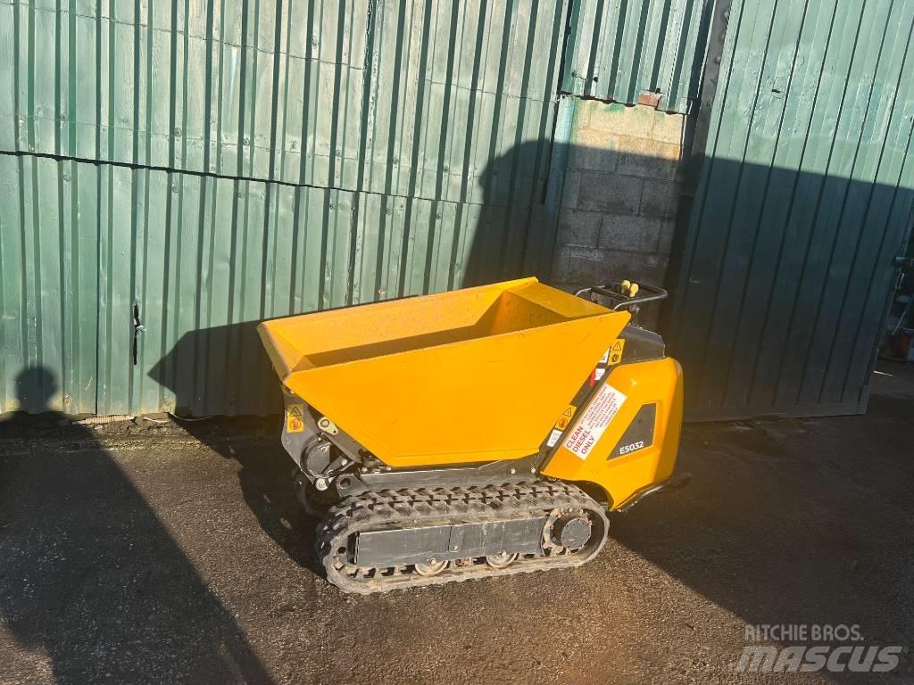 JCB HT D5  궤도식 덤프