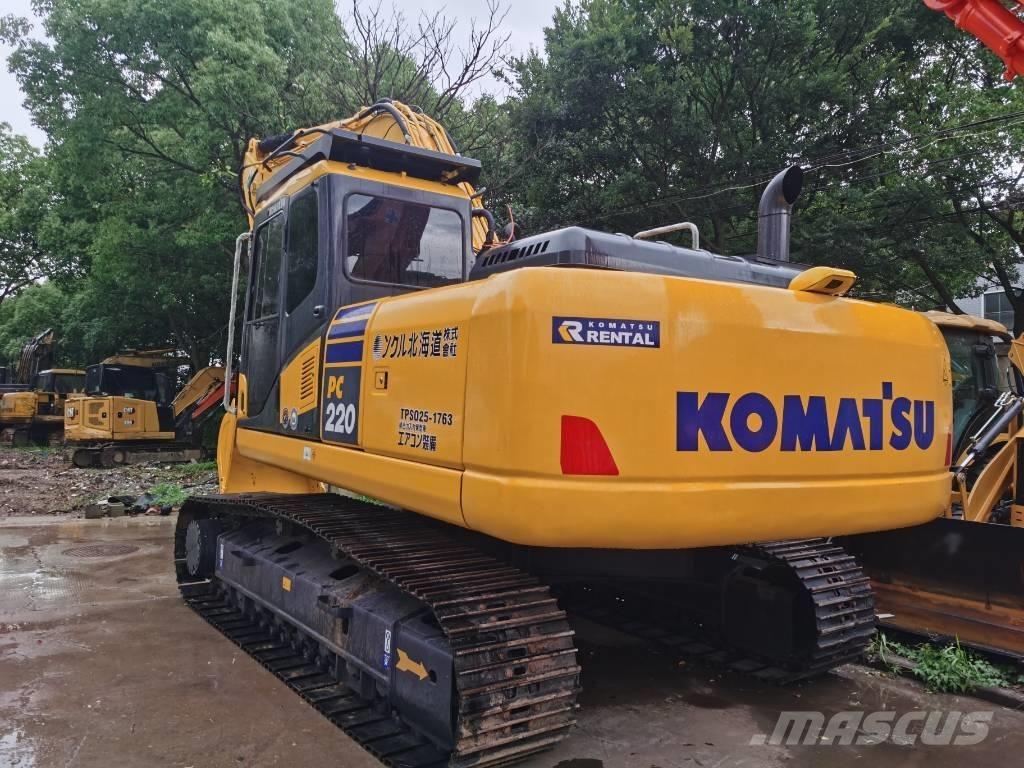Komatsu PC 220-7 대형 굴삭기 29톤 이상