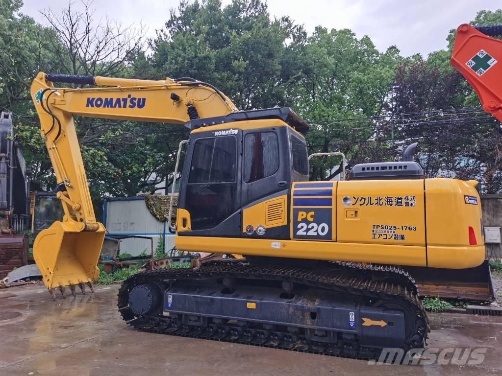 Komatsu PC 220-7 대형 굴삭기 29톤 이상