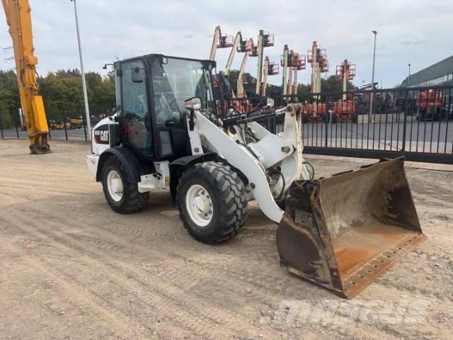 CAT 906  휠로우더