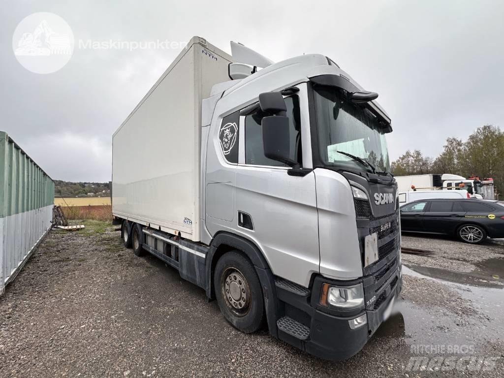Scania R 520 탑차 트럭