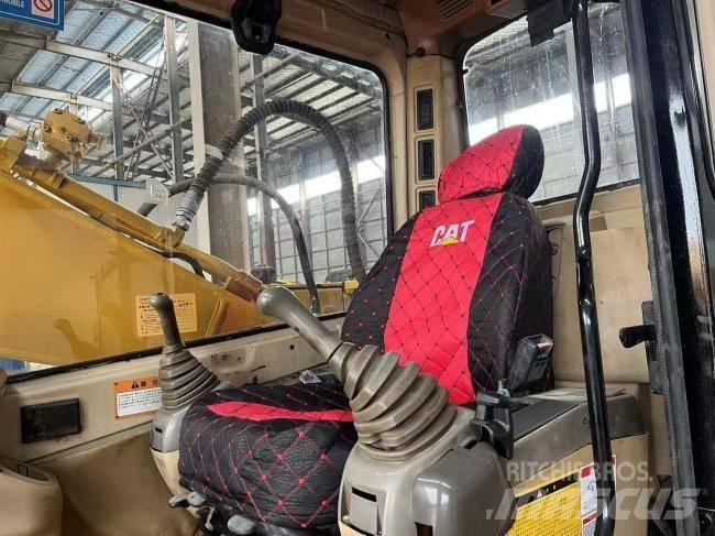 CAT 320 BL 대형 굴삭기 29톤 이상