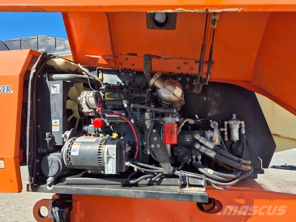 JLG 600 S 견인식 전동이동 리프트