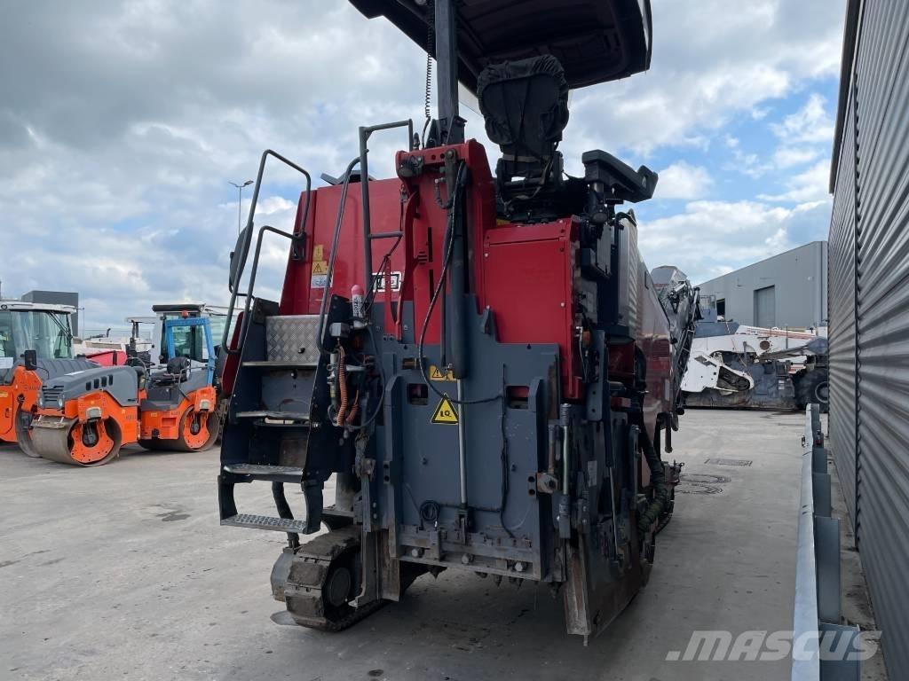 Wirtgen W 100 CFI 아스팔트 콜드 밀링 기계