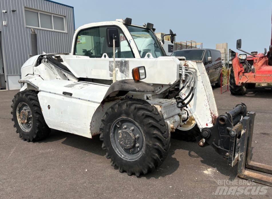 Manitou MT 523 텔러 핸들러