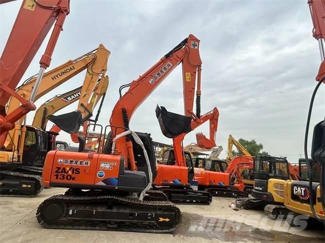 Hitachi ZX 130 대형 굴삭기 29톤 이상