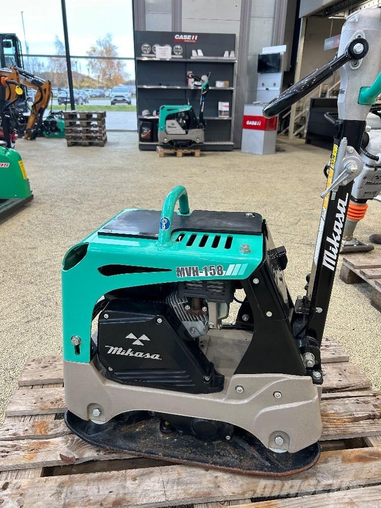 Mikasa Mvh 158 GH 진동롤러