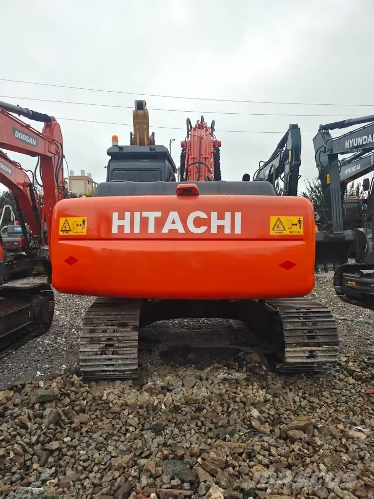 Hitachi ZX 200 대형 굴삭기 29톤 이상