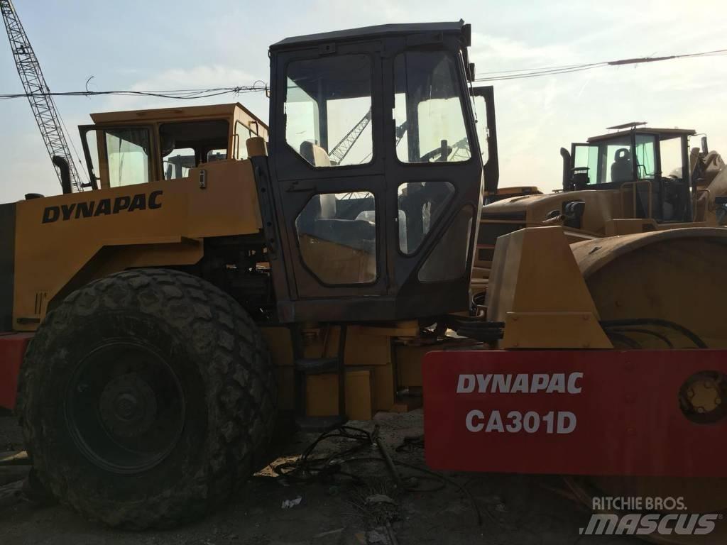 Dynapac CA 301 D 싱글 드럼 롤러