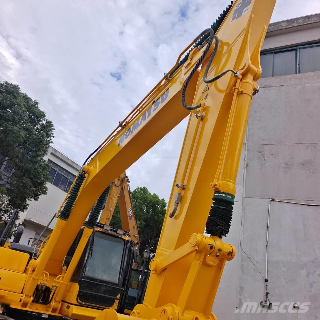 Komatsu PC 220-8 대형 굴삭기 29톤 이상