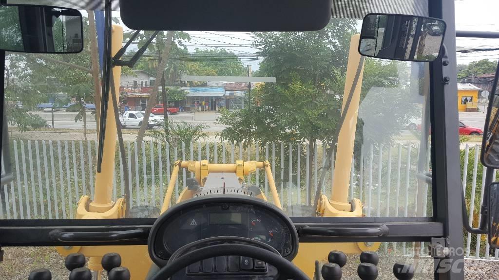 Volvo G930 그레이더