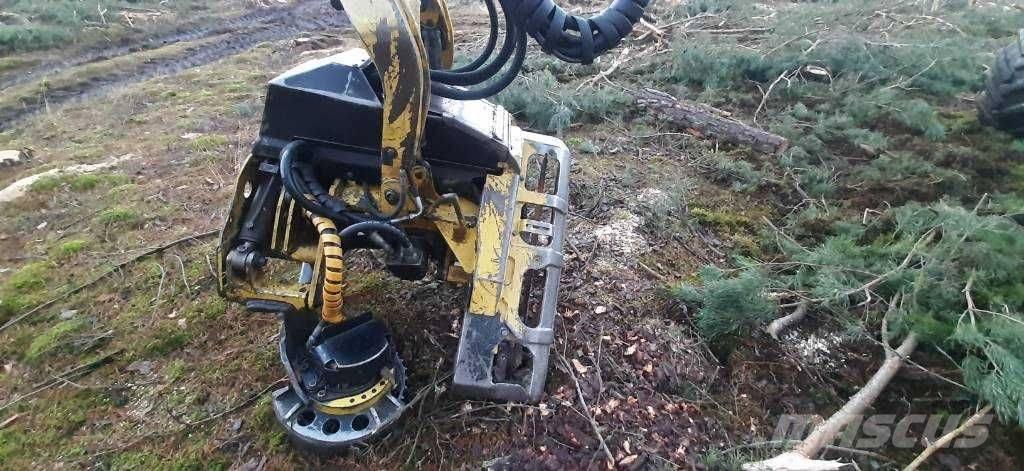 John Deere 1270 E 원목 하베스터