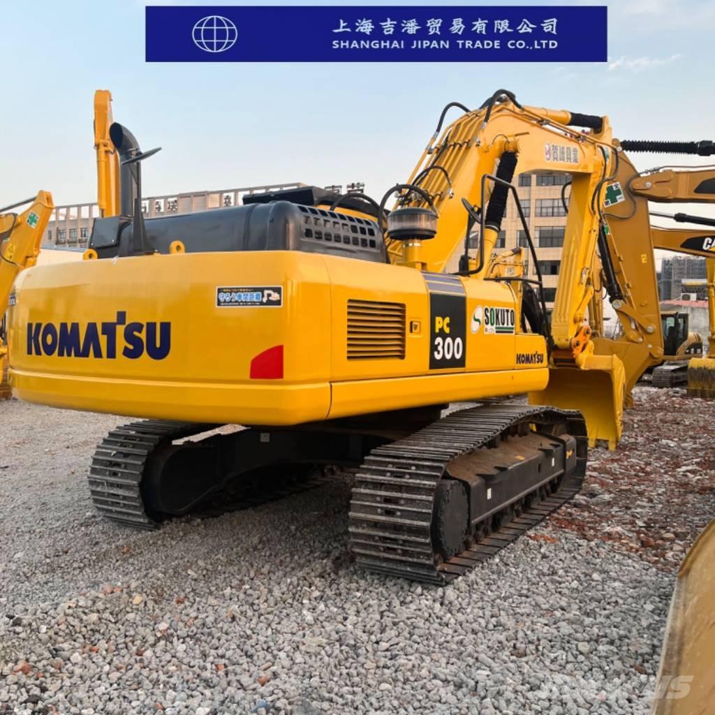 Komatsu PC 300 대형 굴삭기 29톤 이상