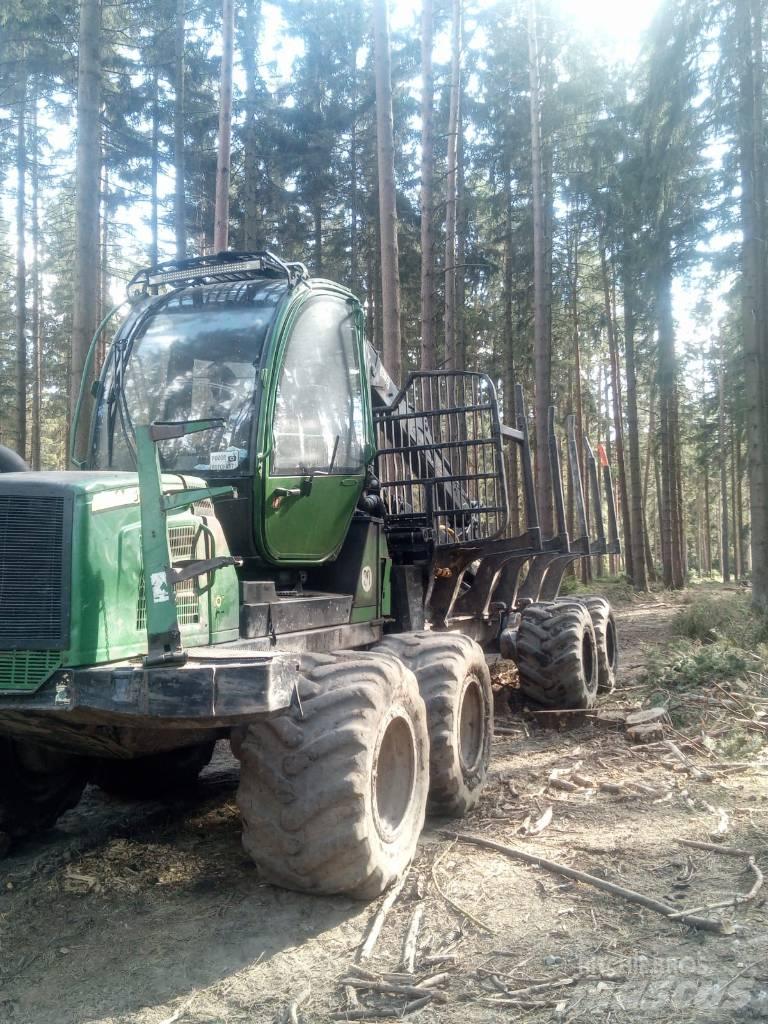 John Deere 1010 E 원목 포워더
