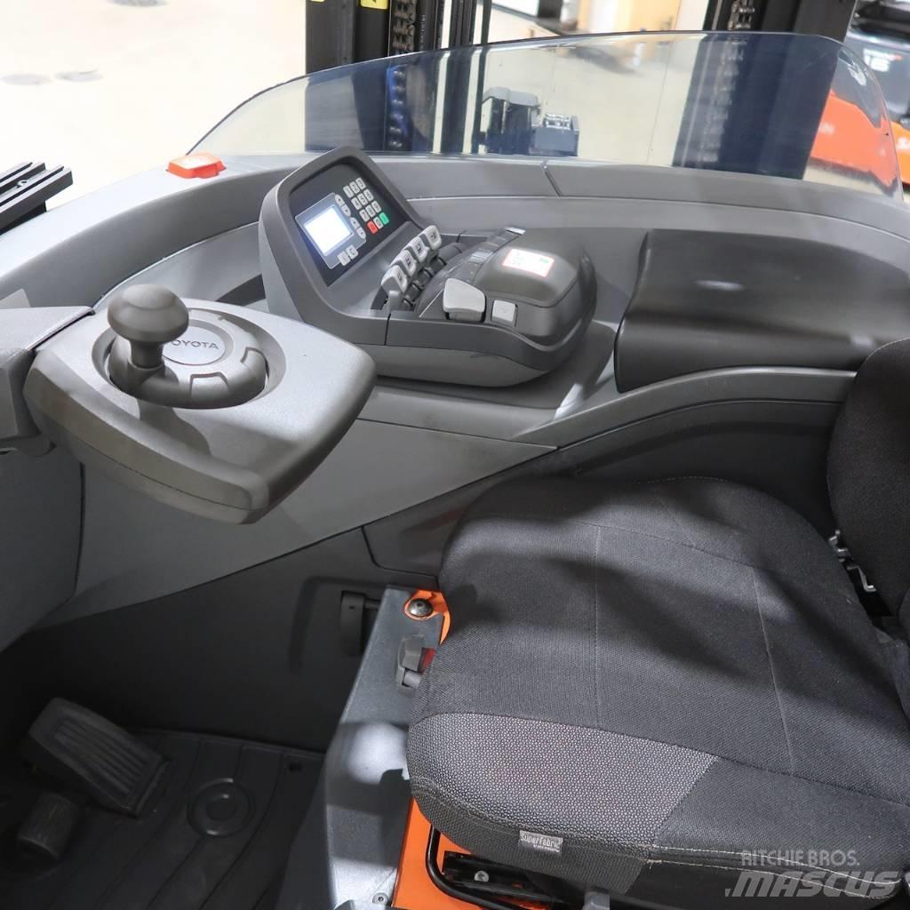 Toyota RRE160HR 리치 트럭