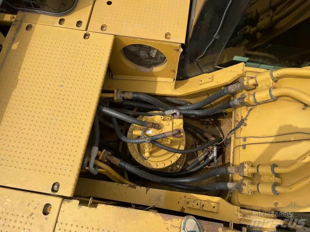 CAT 330 D 대형 굴삭기 29톤 이상