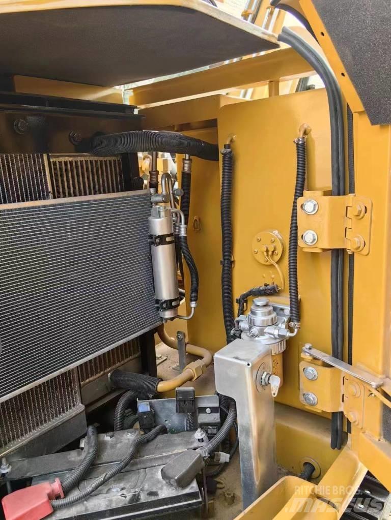 CAT 307E2 소형 굴삭기 7톤 미만