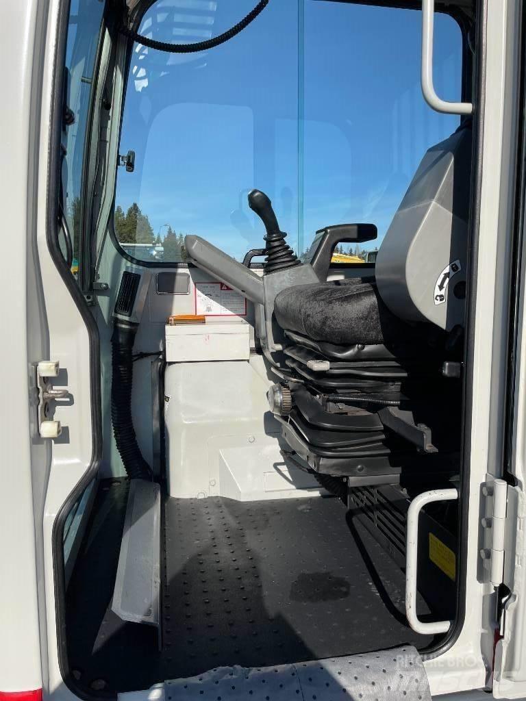 Takeuchi TCR 50  궤도식 덤프