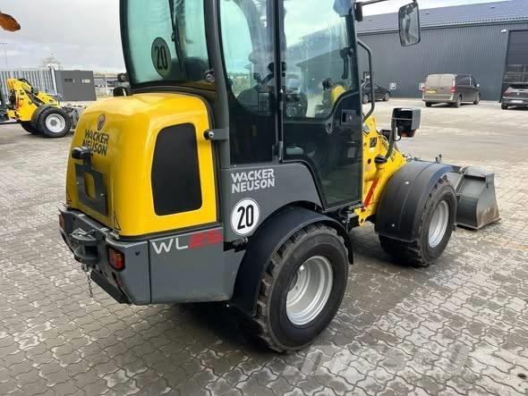 Wacker Neuson WL 25  휠로우더