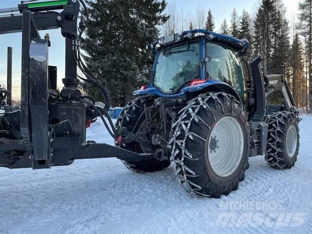 Valtra N 134 A 트랙터