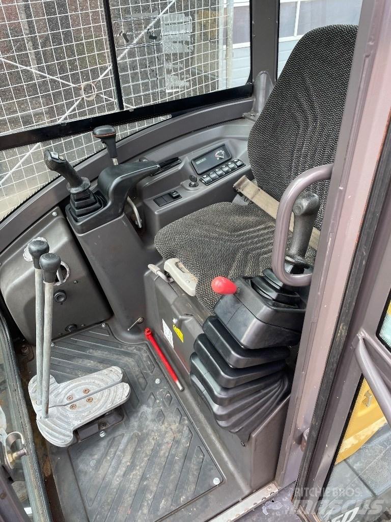 Volvo ECR25D 소형 굴삭기 7톤 미만