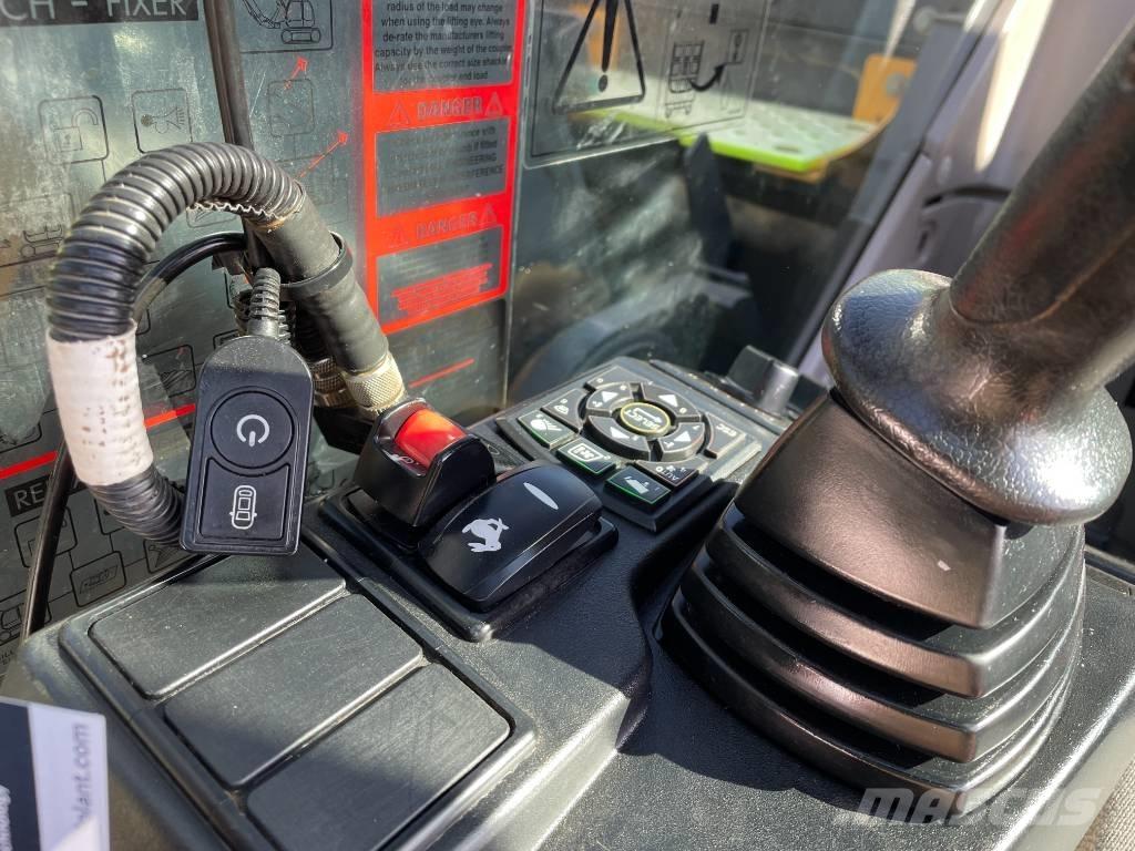 Volvo ECR 235 E 대형 굴삭기 29톤 이상