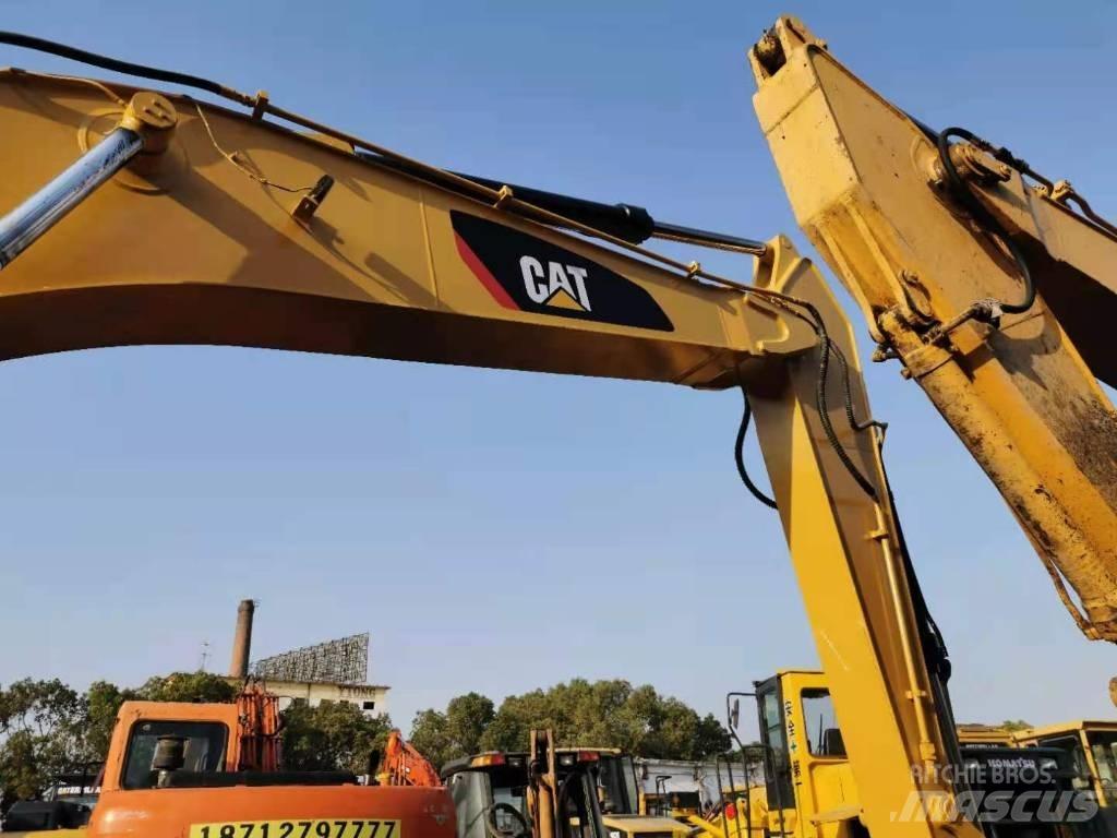 CAT 330 D 대형 굴삭기 29톤 이상