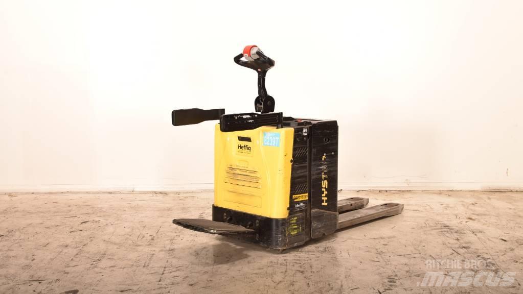 Hyster P 2.0 S 로우 리프터(승강대 포함)