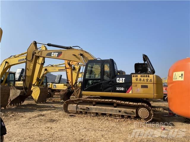 CAT 323D 대형 굴삭기 29톤 이상