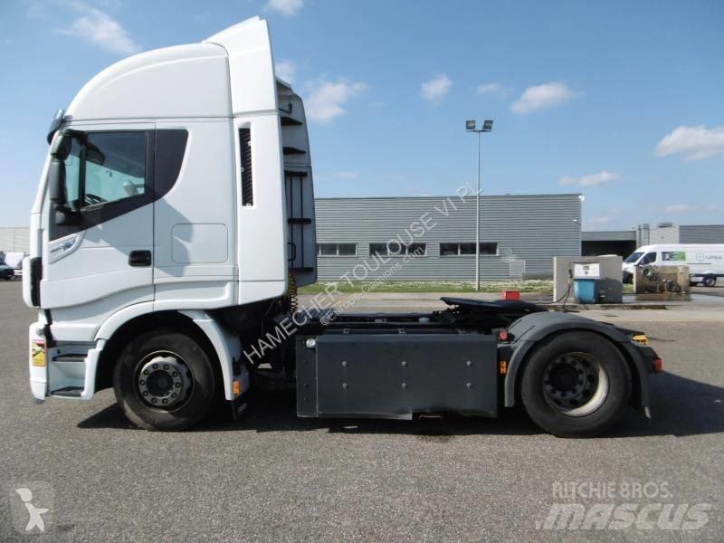 Iveco NP460 트랙터 유닛