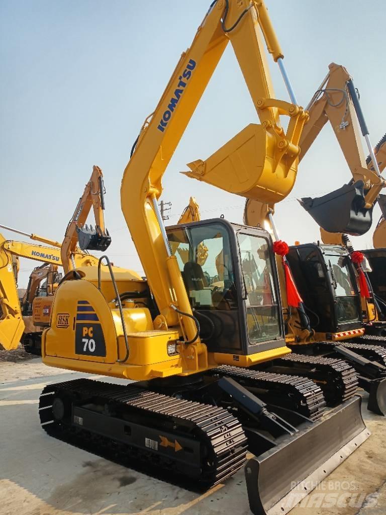 Komatsu PC70 중형굴삭기 7톤-28톤