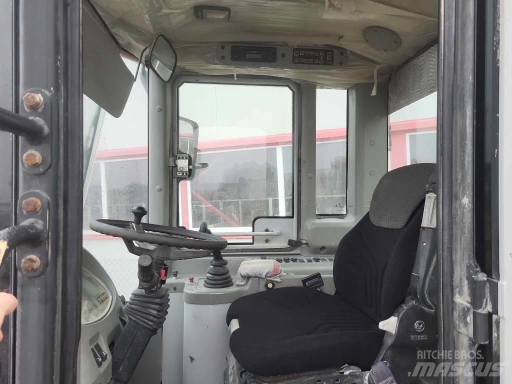 Hyundai HL 740-7 A  휠로우더