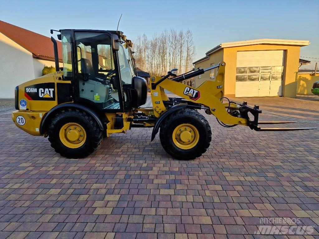 CAT 906 M  휠로우더