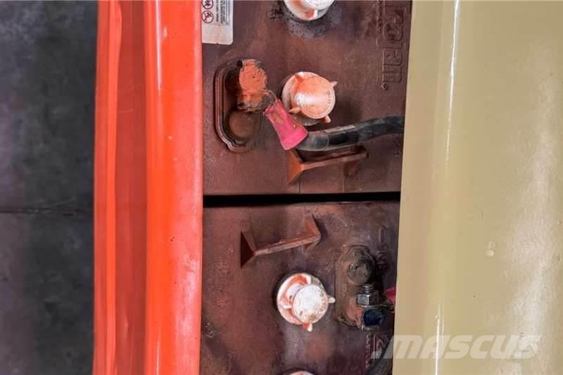 JLG 2014 JLG 3246 가위형 리프트
