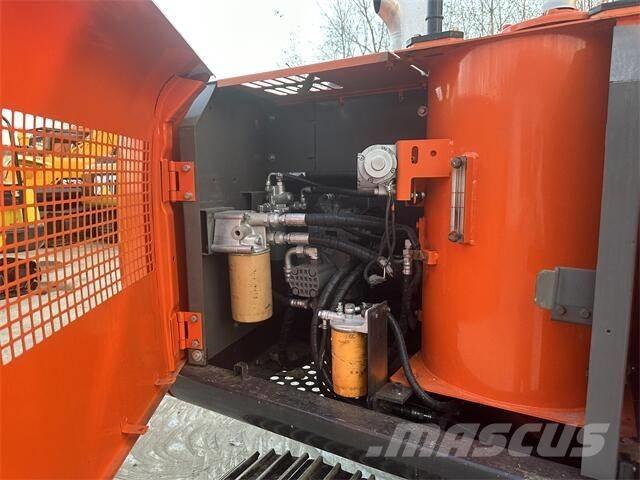 Hitachi ZX120 대형 굴삭기 29톤 이상