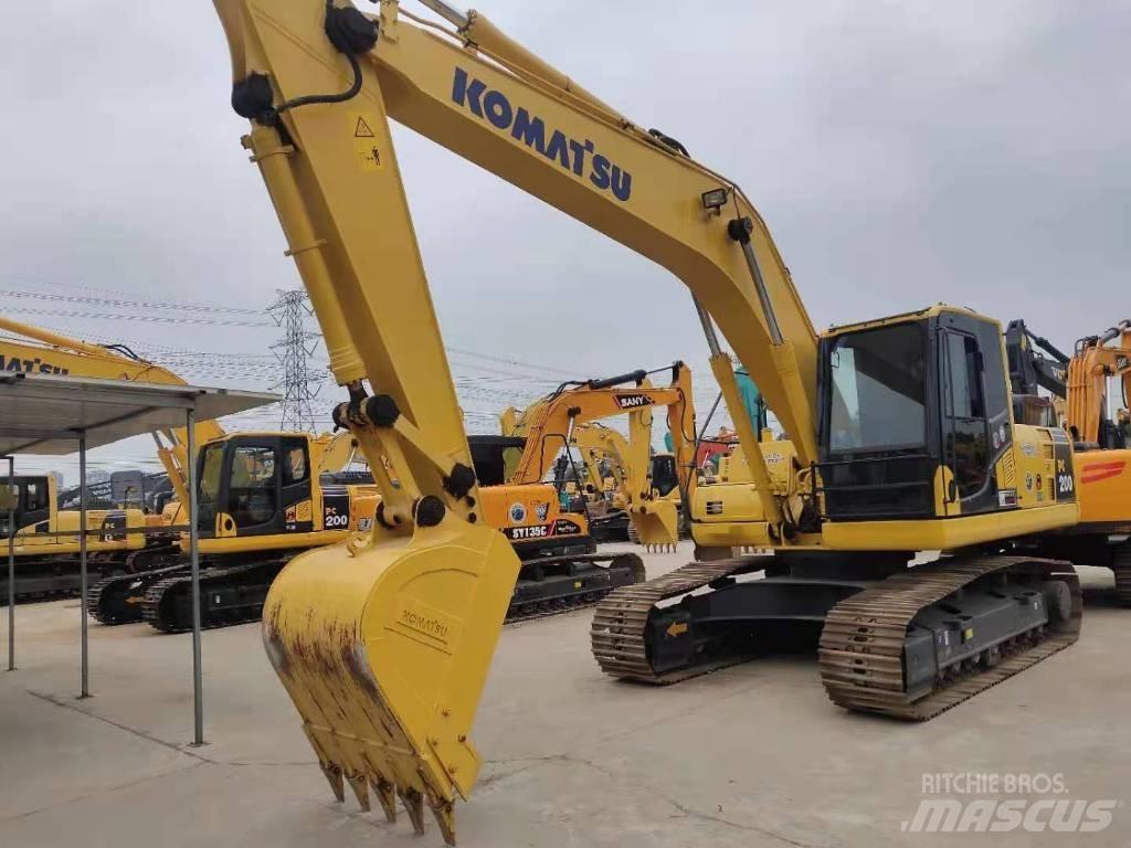 Komatsu PC 200 대형 굴삭기 29톤 이상