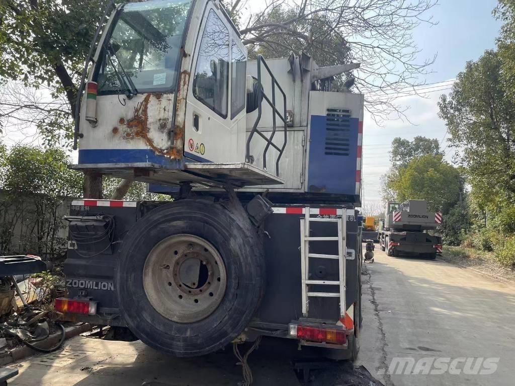 Zoomlion 350 Ton A/T 크레인