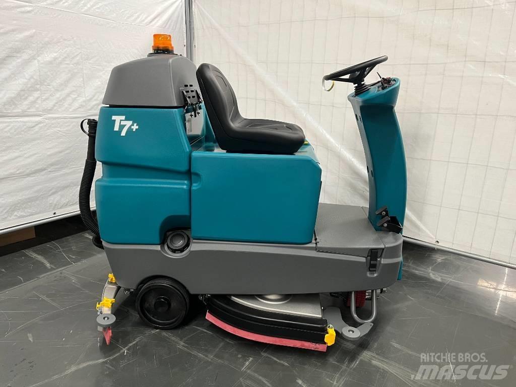 Tennant T7 도로 청소차