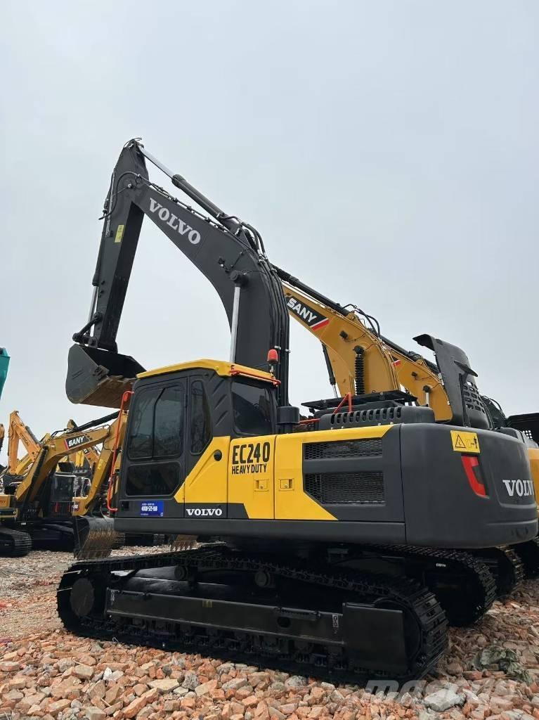 Volvo EC 240 대형 굴삭기 29톤 이상