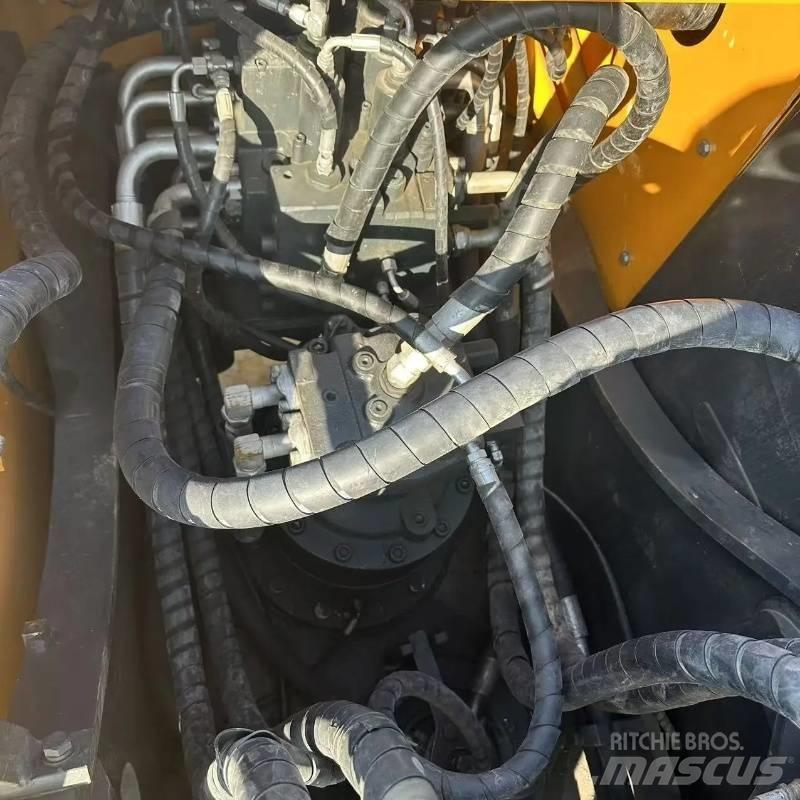 Hyundai R225 대형 굴삭기 29톤 이상