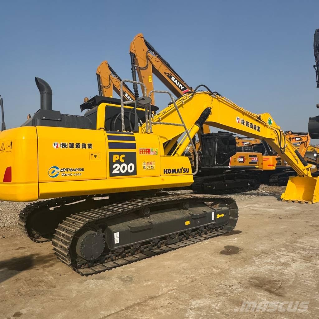 Komatsu PC 200-8 대형 굴삭기 29톤 이상