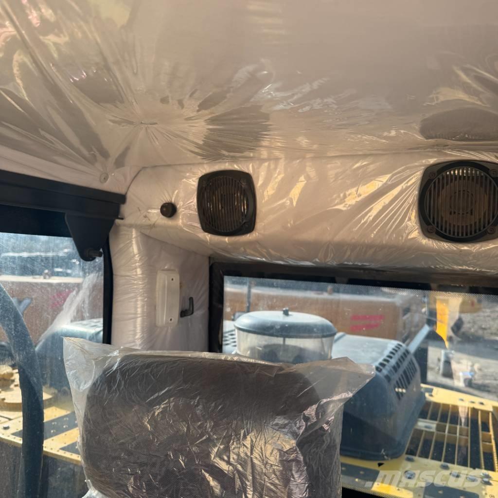 Komatsu PC 200-8 대형 굴삭기 29톤 이상