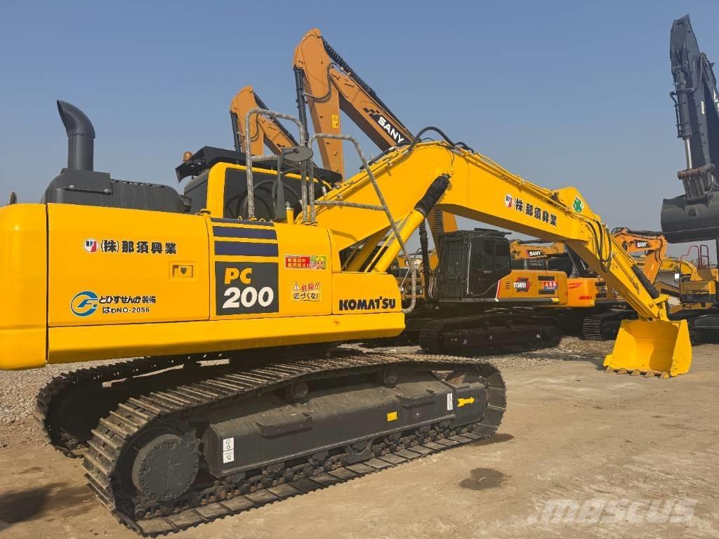 Komatsu PC 200-8 대형 굴삭기 29톤 이상