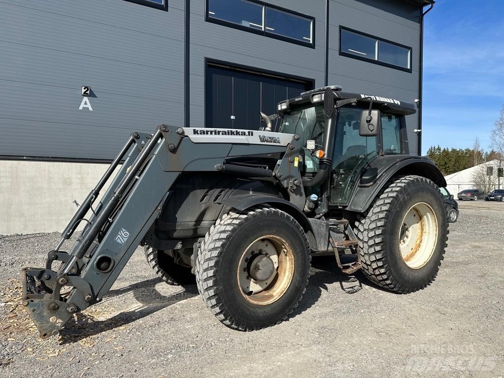 Valtra T 173 트랙터