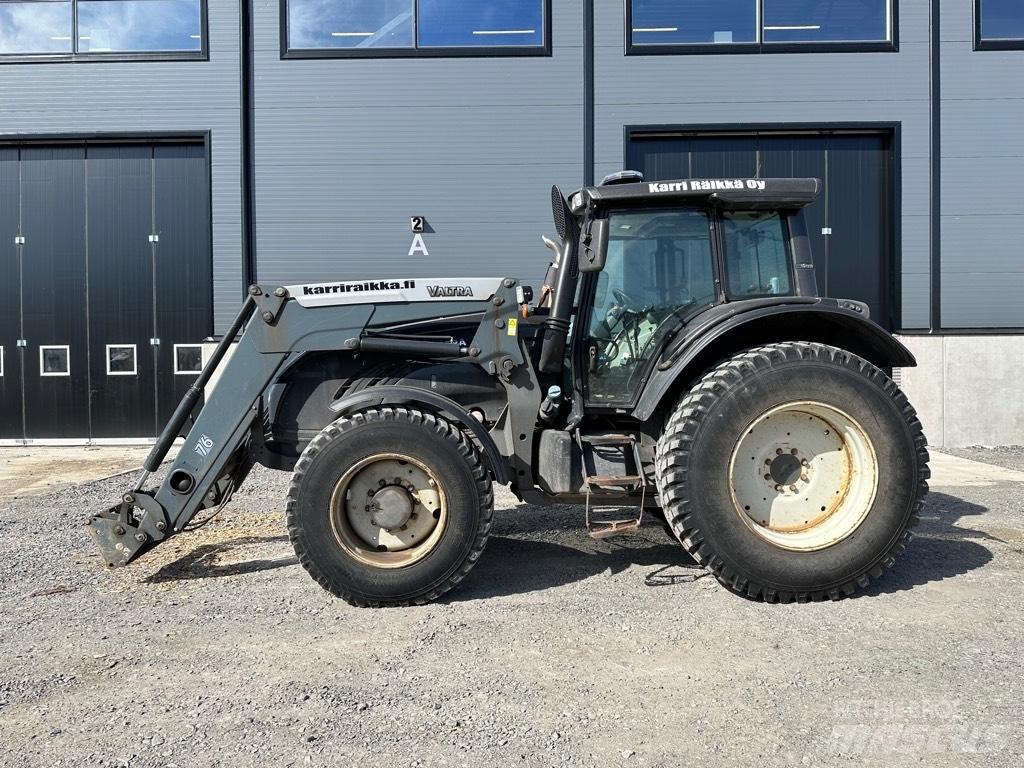 Valtra T 173 트랙터