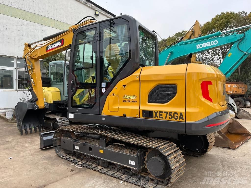 XCMG XE 75 D 중형굴삭기 7톤-28톤