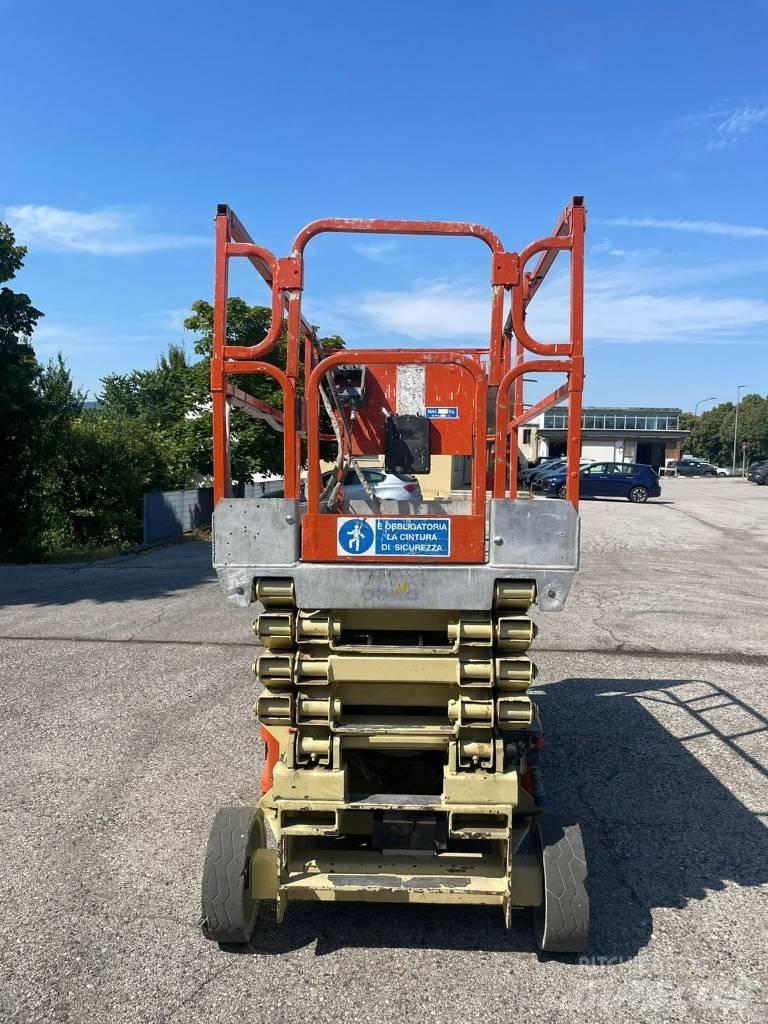JLG 2646 가위형 리프트