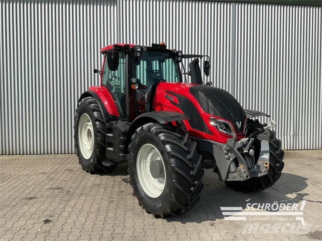 Valtra T 235 A 트랙터