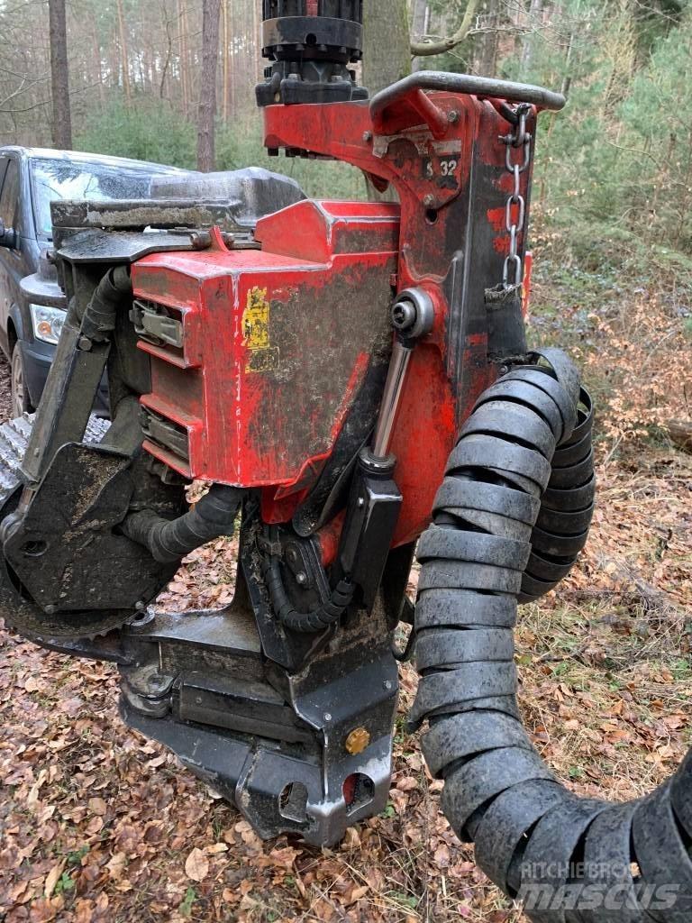 Komatsu S132 가지치기 장비