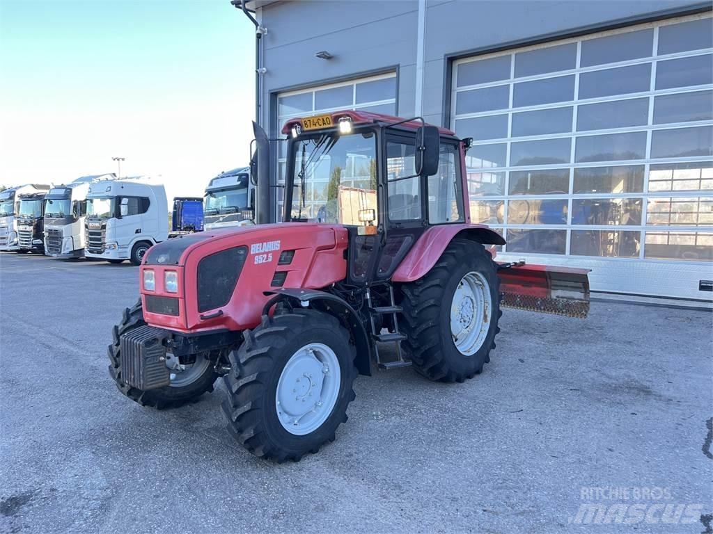 Belarus 952.5 트랙터